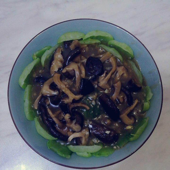 蚝油香菇小油菜