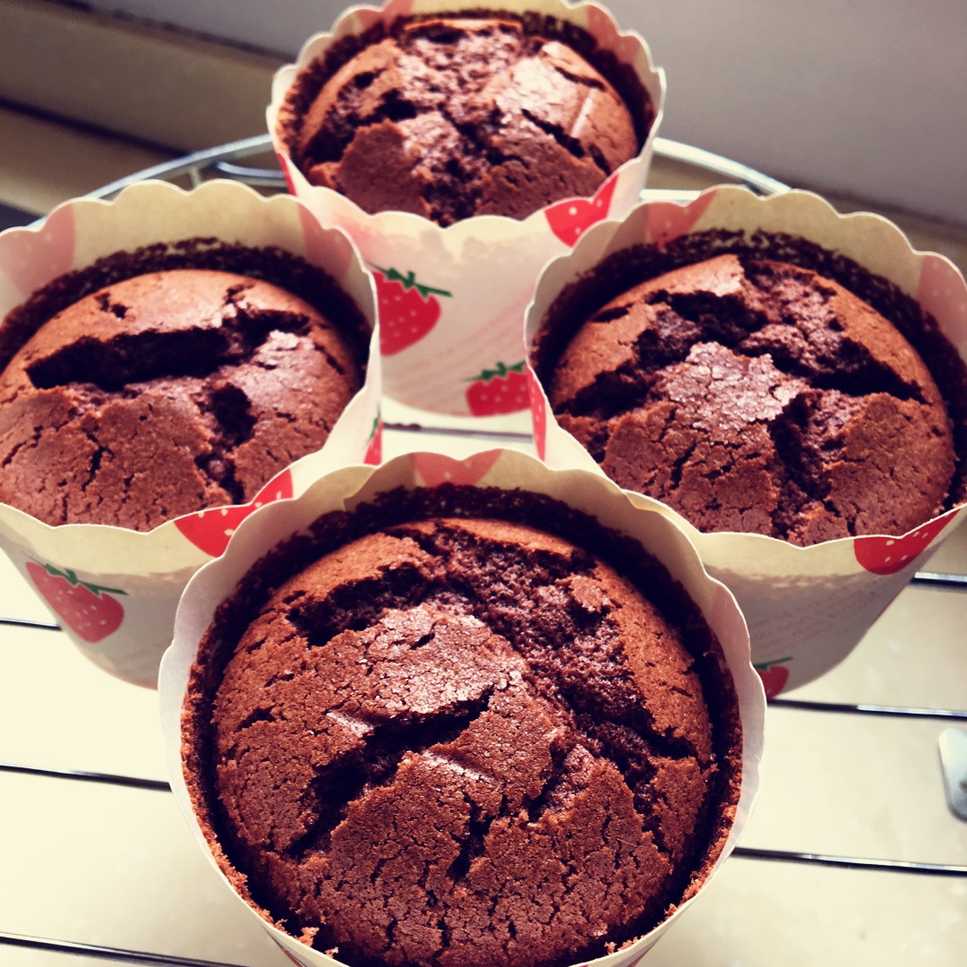 不消泡的巧克力戚风