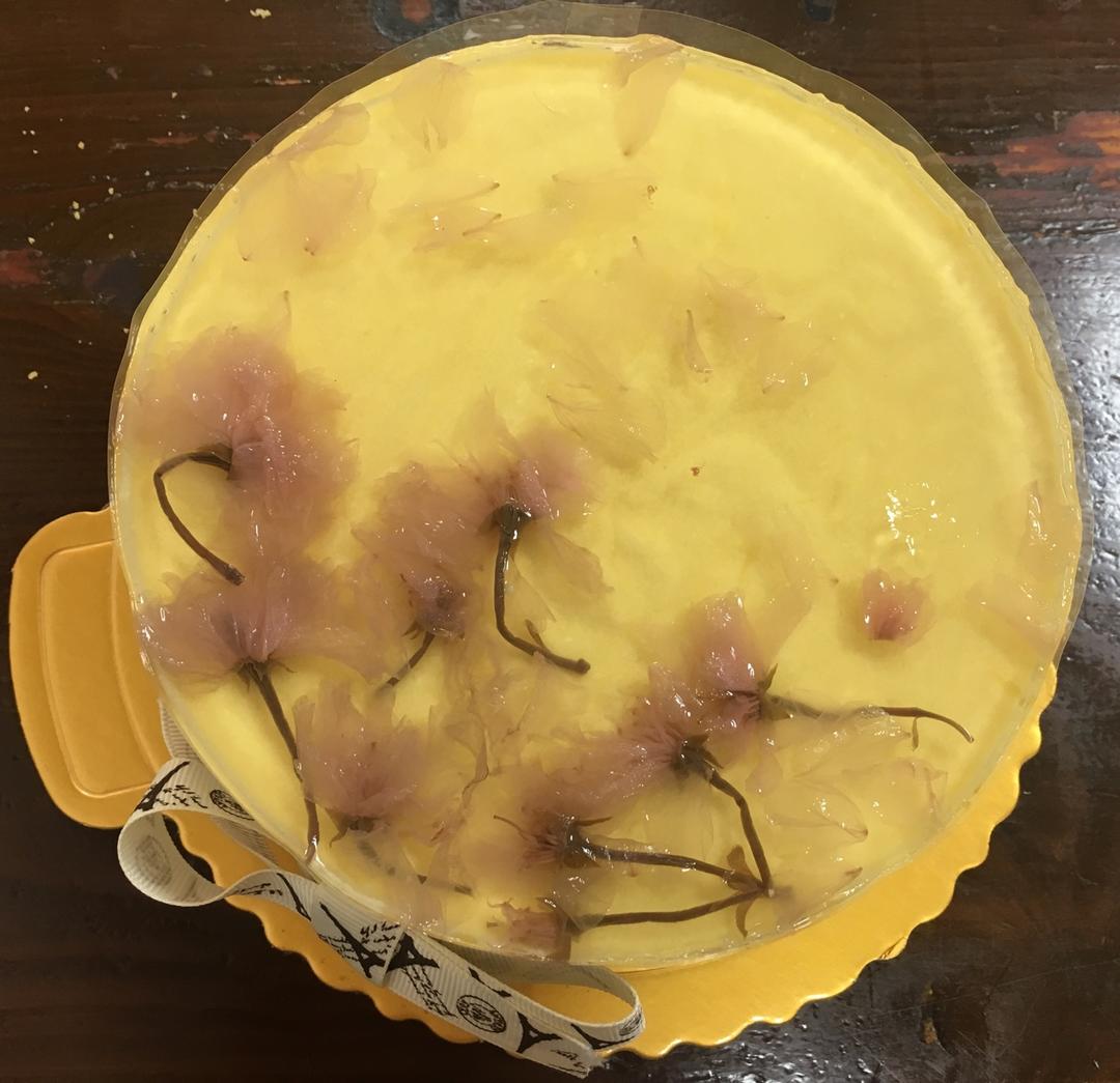 颜值爆表的樱花慕斯。（6寸圆模）