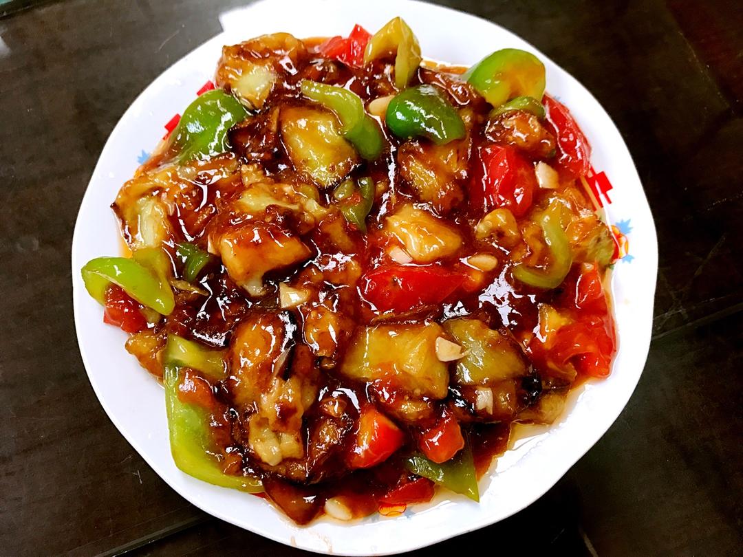 乔小爱做的红烧茄子