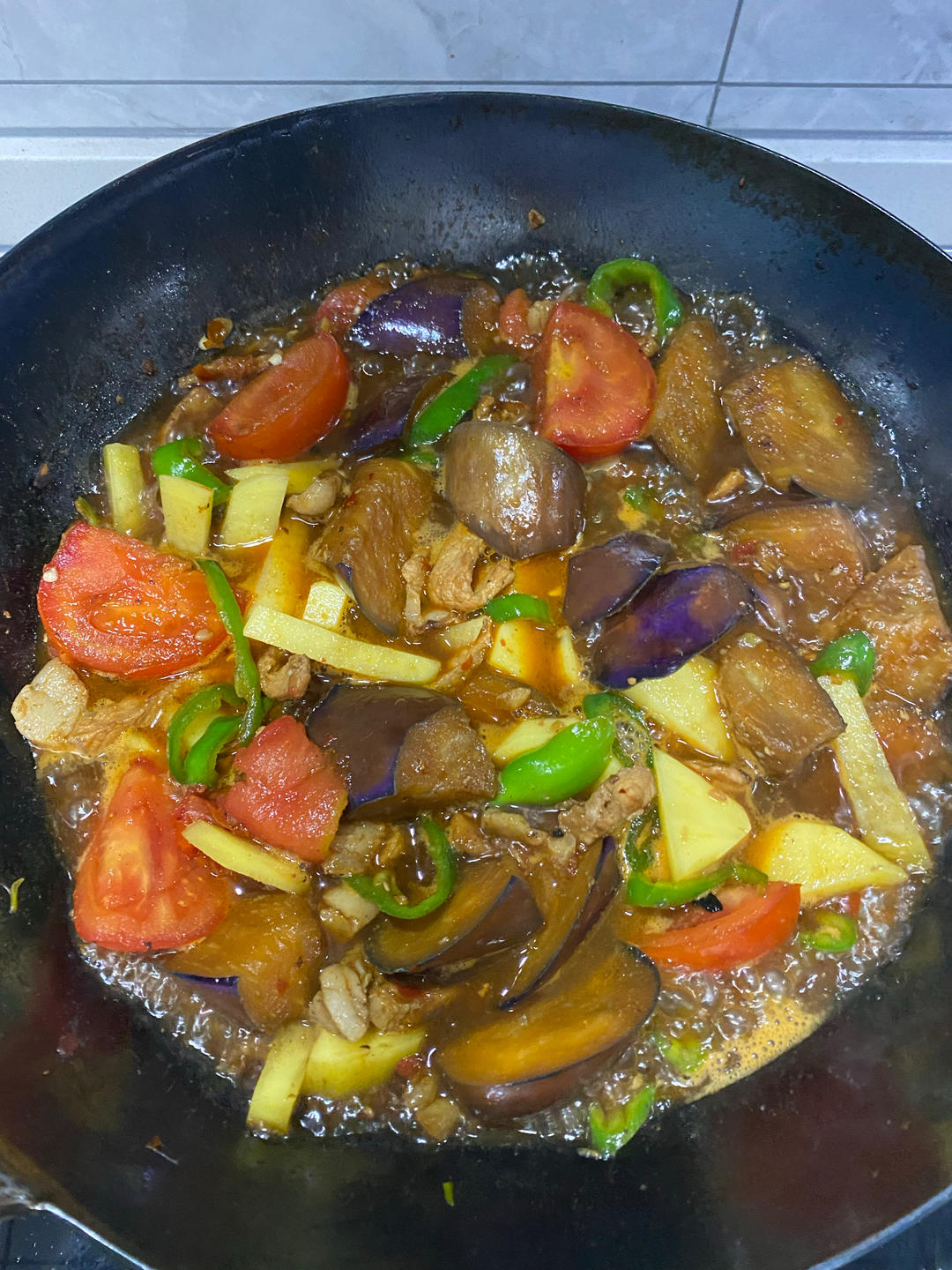 美味一锅出！茄子焖面！