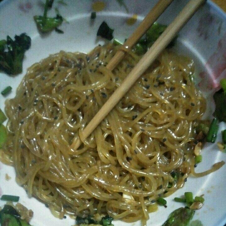 凉拌红薯粉