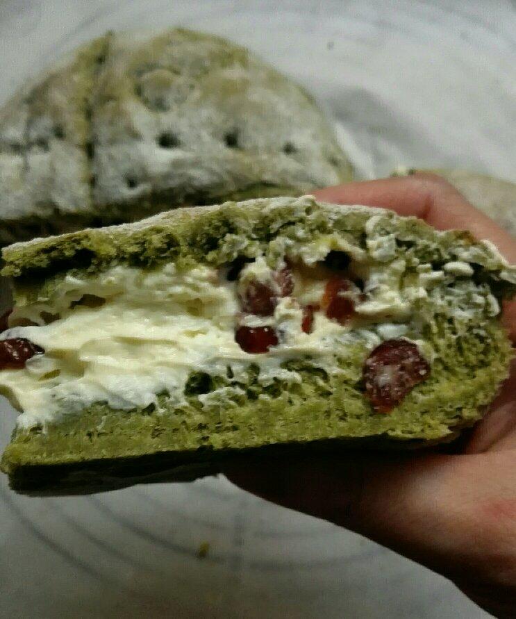 抹茶乳酪全麦乡村面包