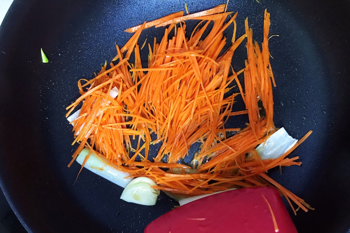 胡萝卜土豆丝的做法 步骤4
