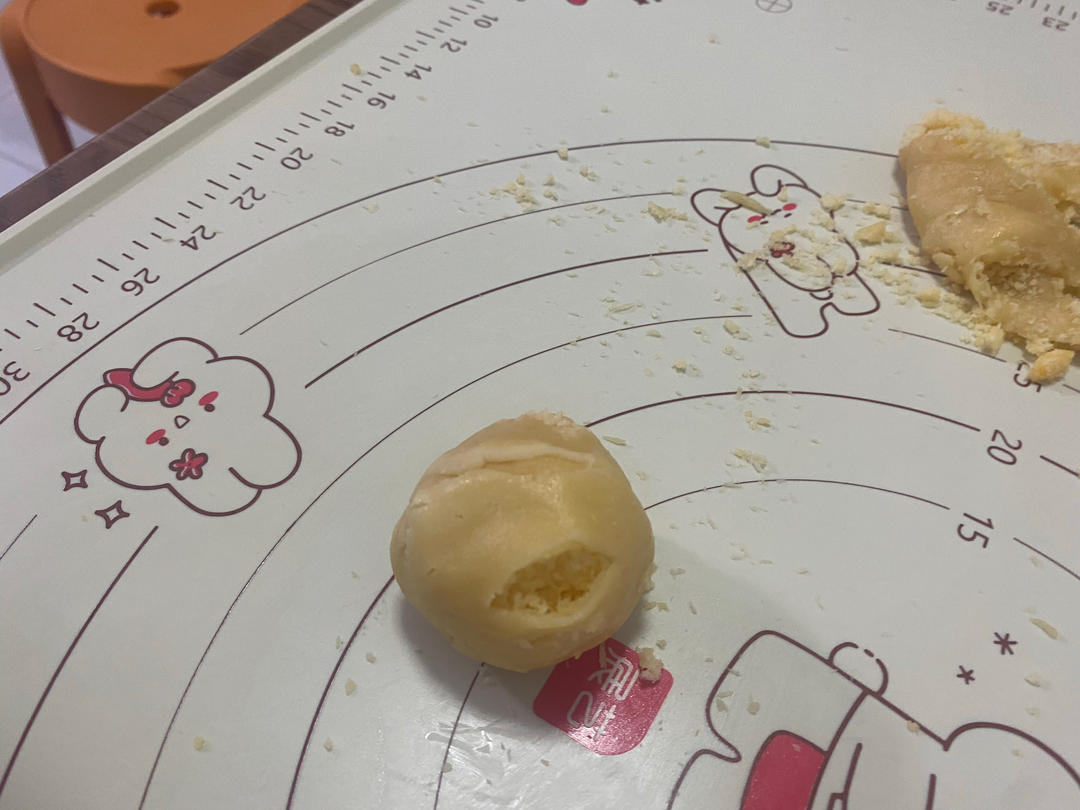 琼式月饼，苏广合体，软而不韧、酥而不脆
