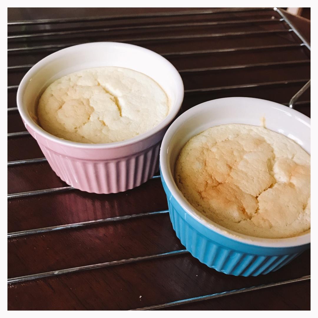 家合小豆丁做的蛋白蛋糕