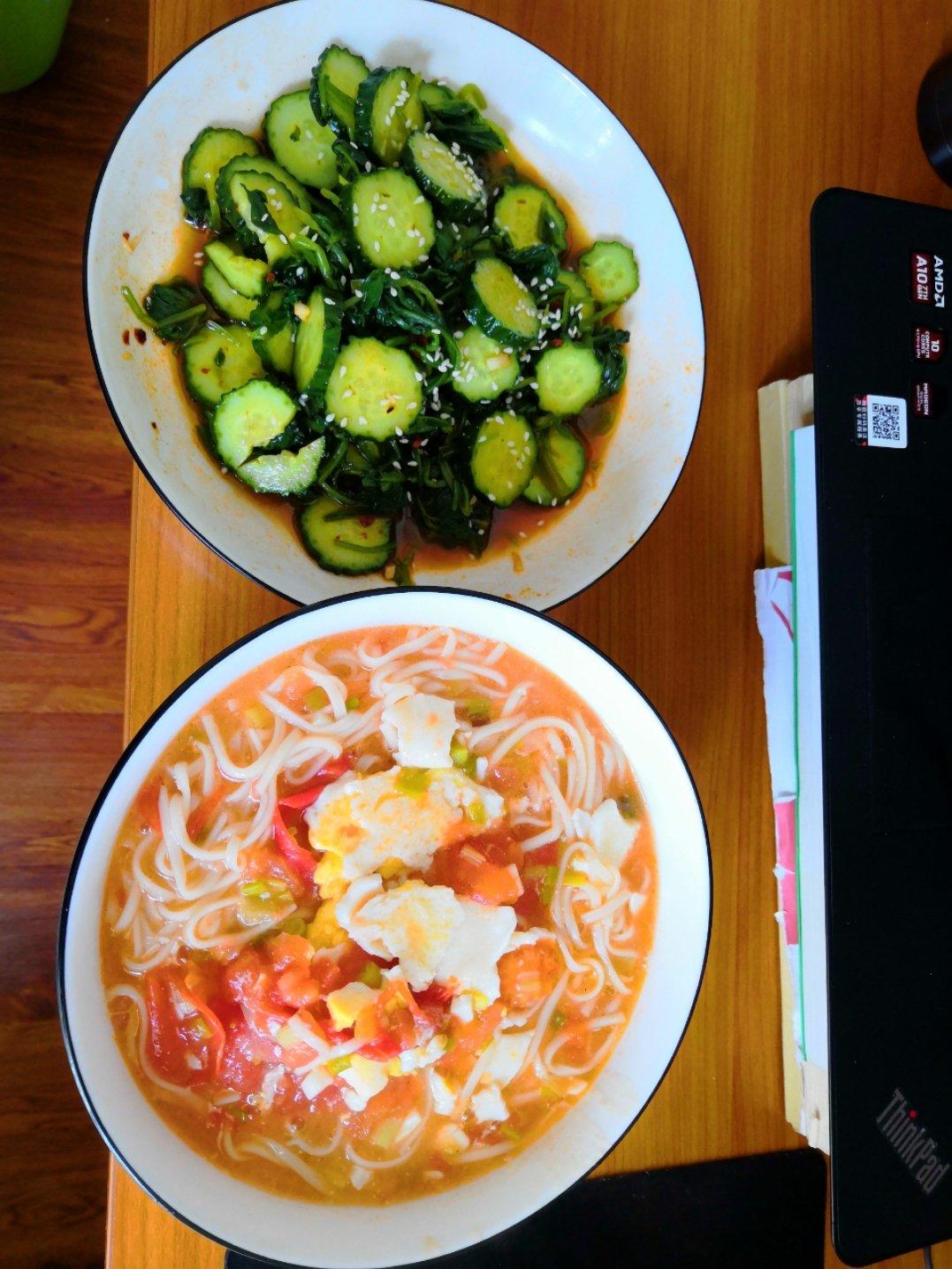 最家常的普通汤面——西红柿鸡蛋龙须面