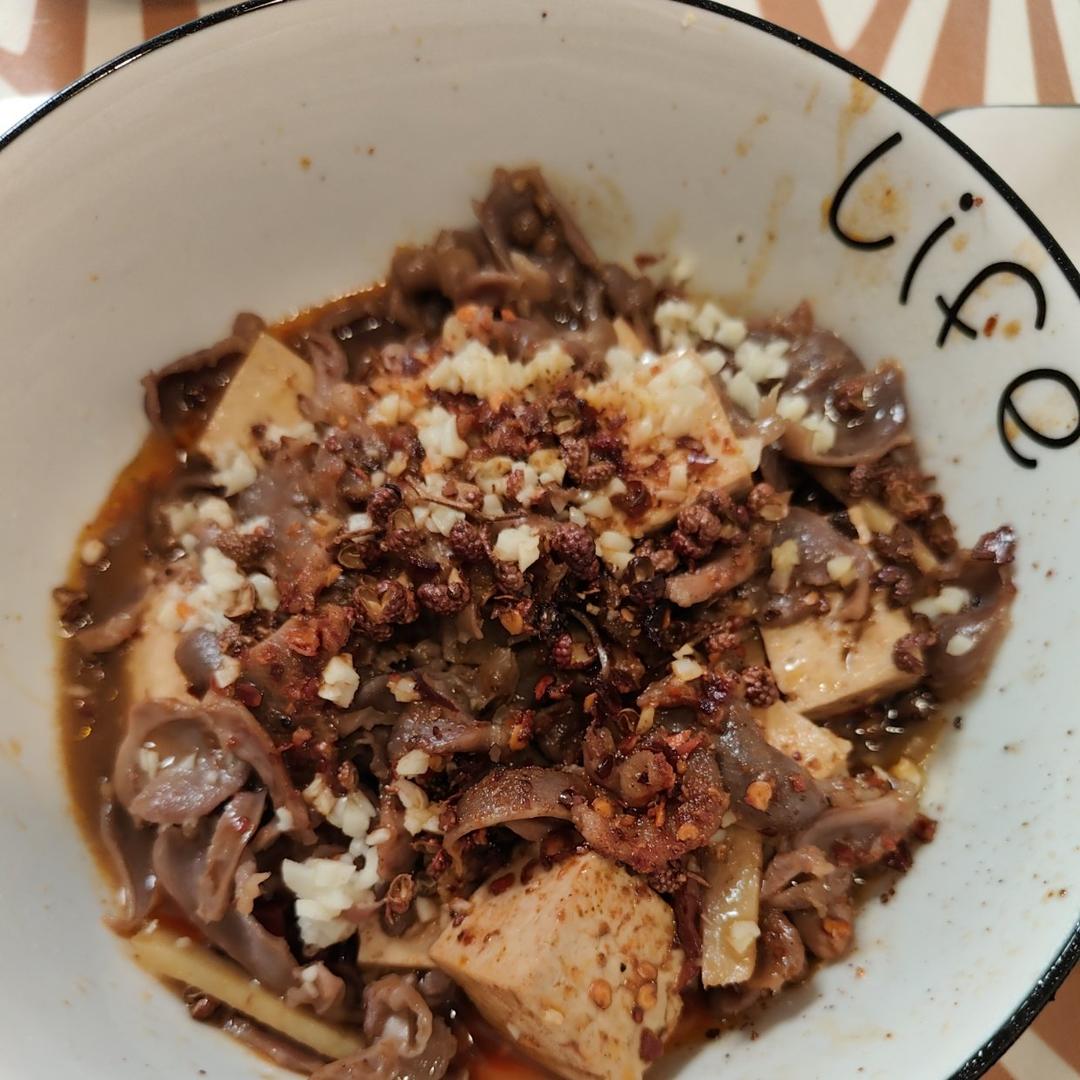 嫩到爆炸，好吃无比的豆花水煮鸭胗