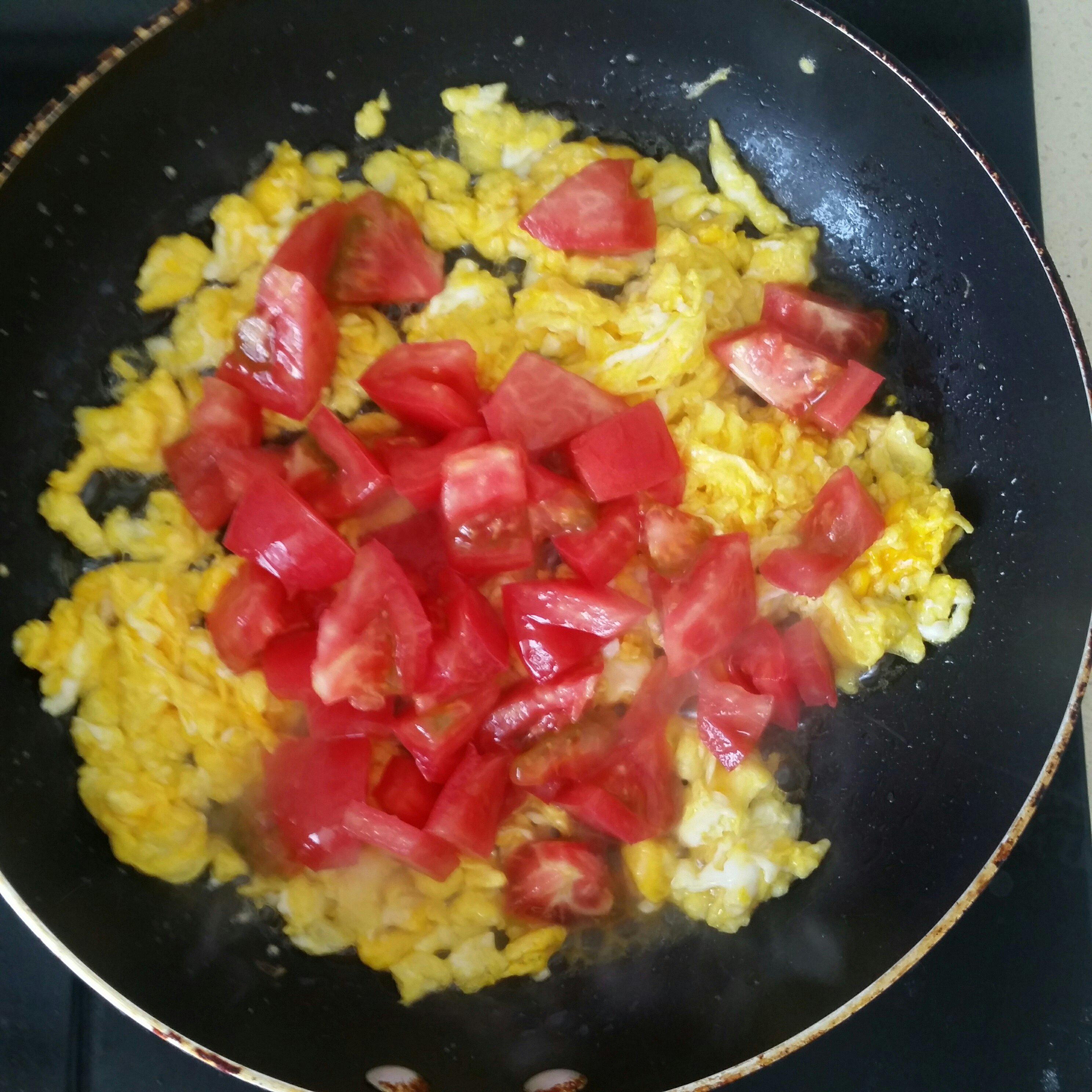 手擀西红柿鸡蛋打卤面的做法 步骤21