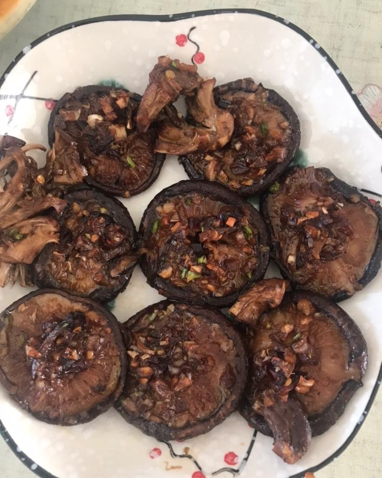 蒜蓉孜然烤香菇