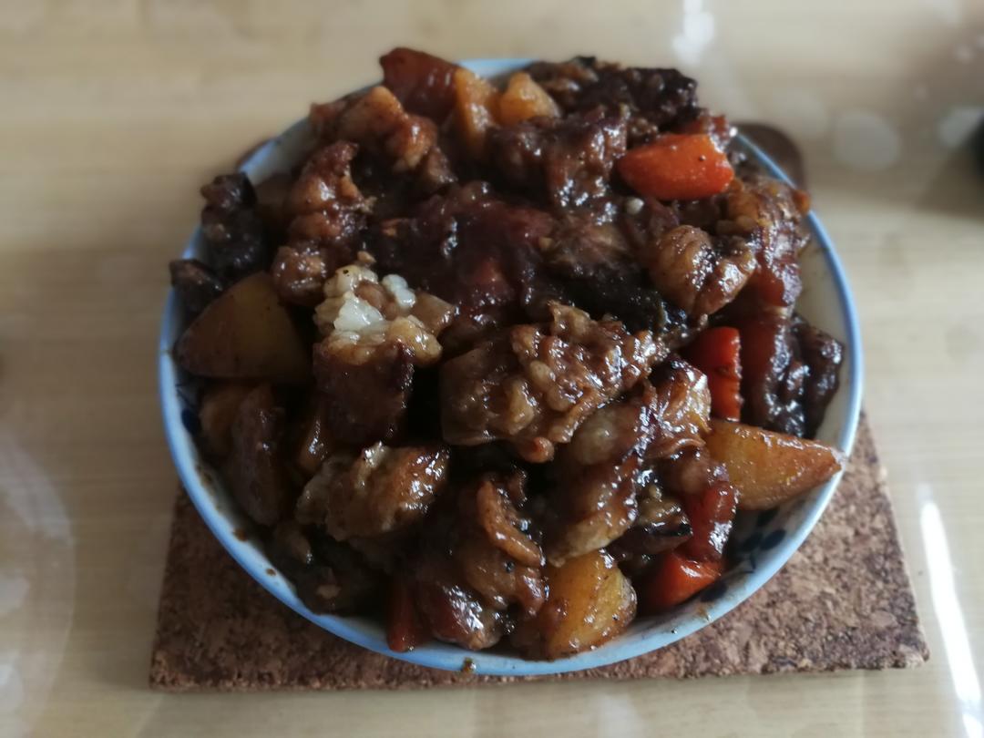 牛窝骨烧土豆的做法