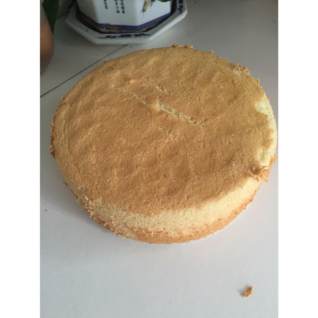 超简单完美戚风蛋糕（6寸2蛋）附打发、翻拌、脱模视频