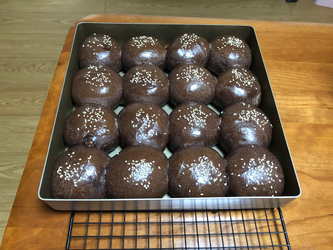 双重巧克力爆浆小餐包