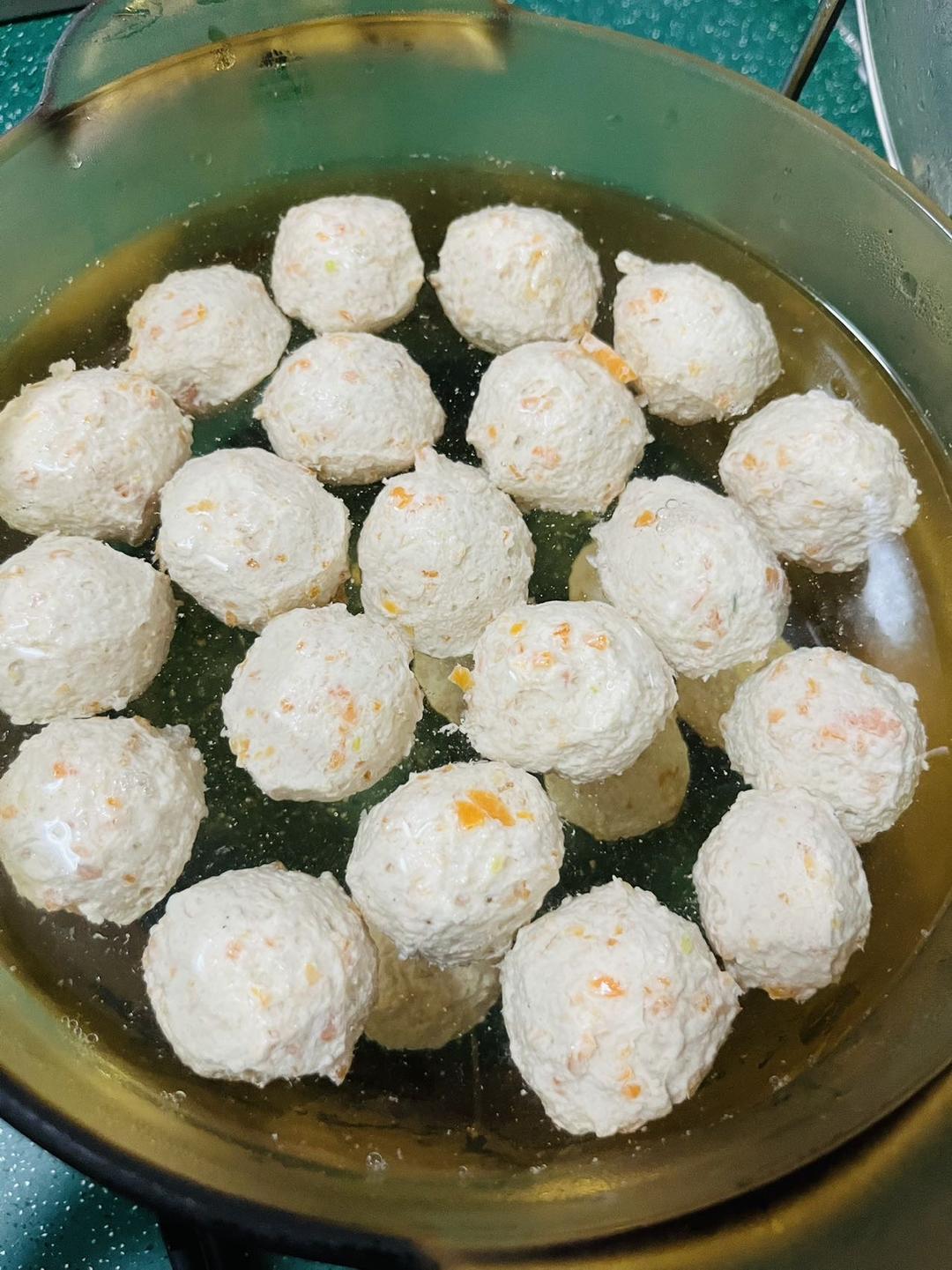 无油无淀粉健身减脂超好吃鸡胸肉丸！！😍爆汁不柴Q弹~