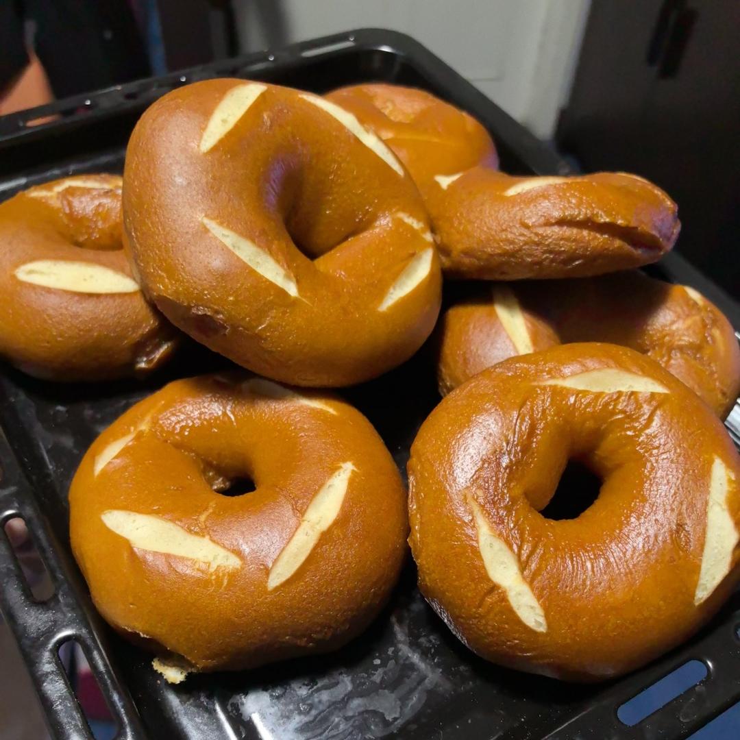 圈圈圆圆圈圈【碱水贝果】