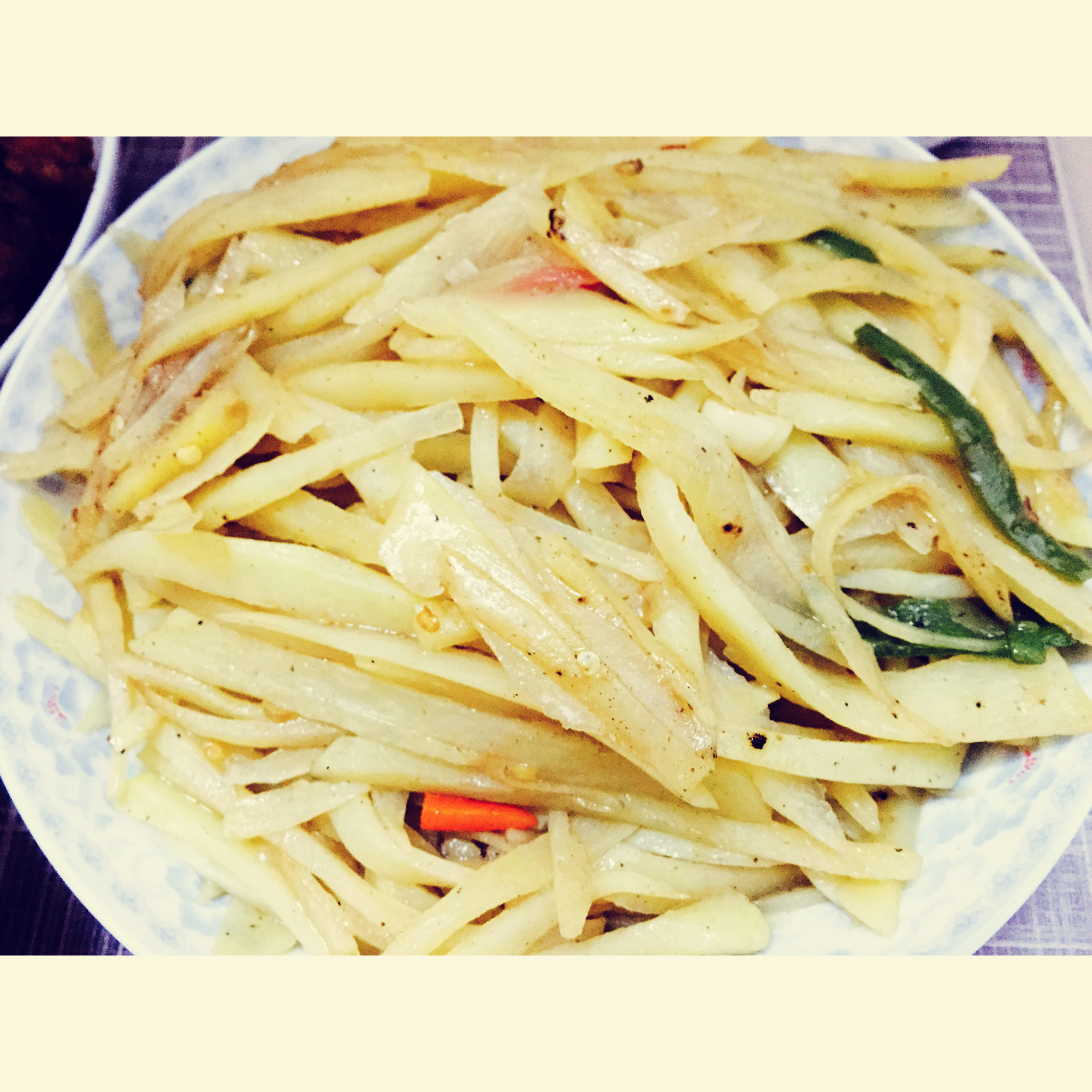 酸辣土豆丝-不用再愁不辣不酸了