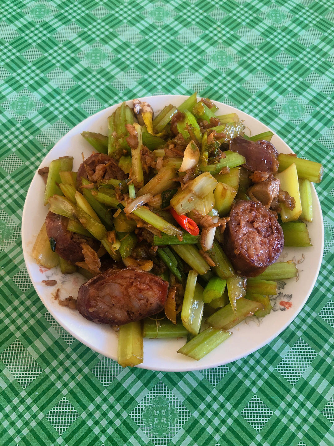 ㊙️腊味‼️腊肠炒芹菜‼️简单又好吃