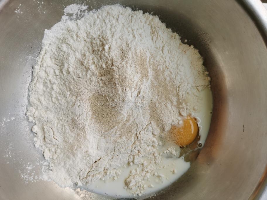 纯奶手撕吐司的做法 步骤1