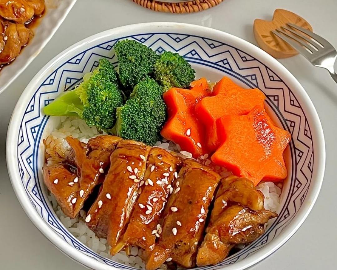 照烧鸡腿饭的做法