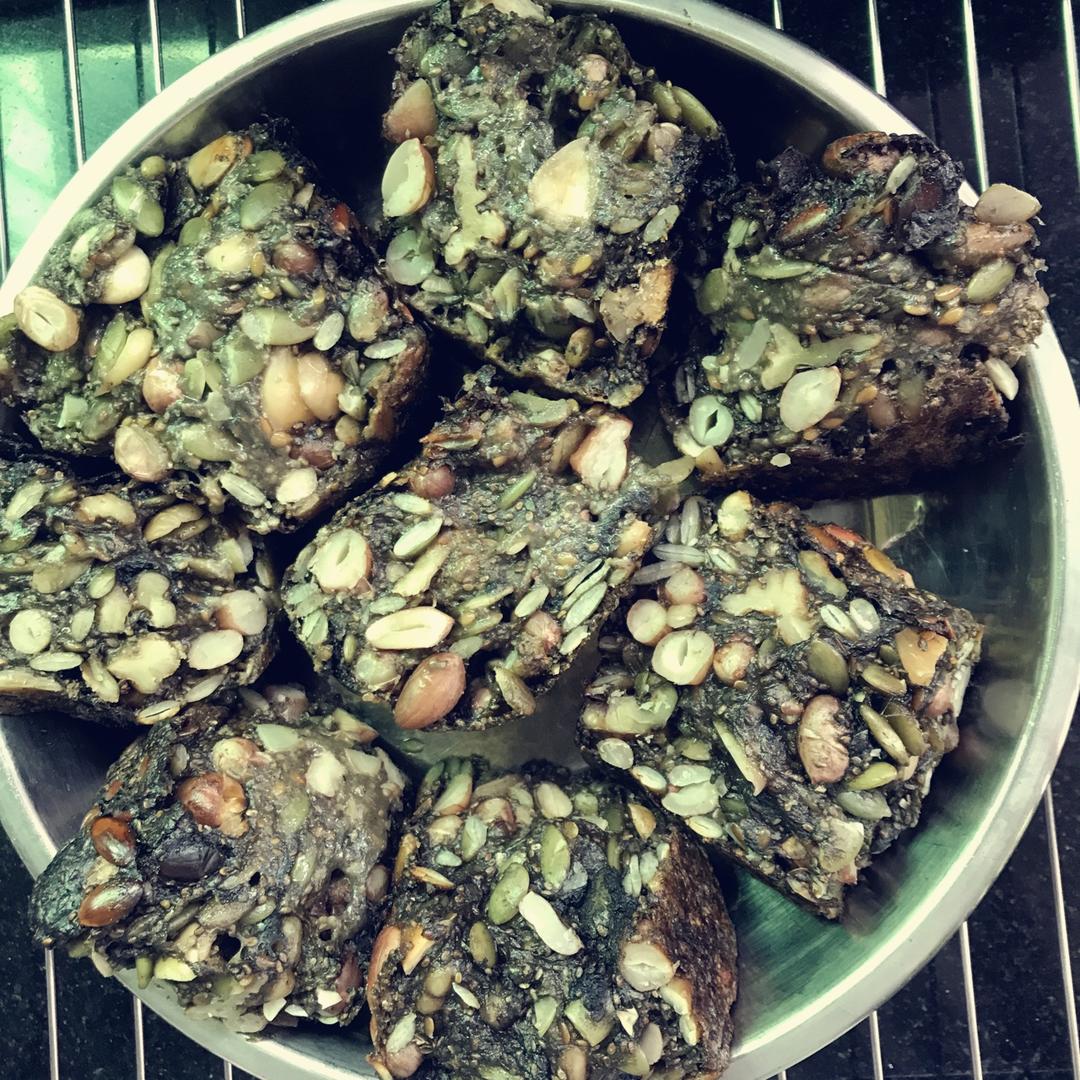 生酮-坚果能量面包