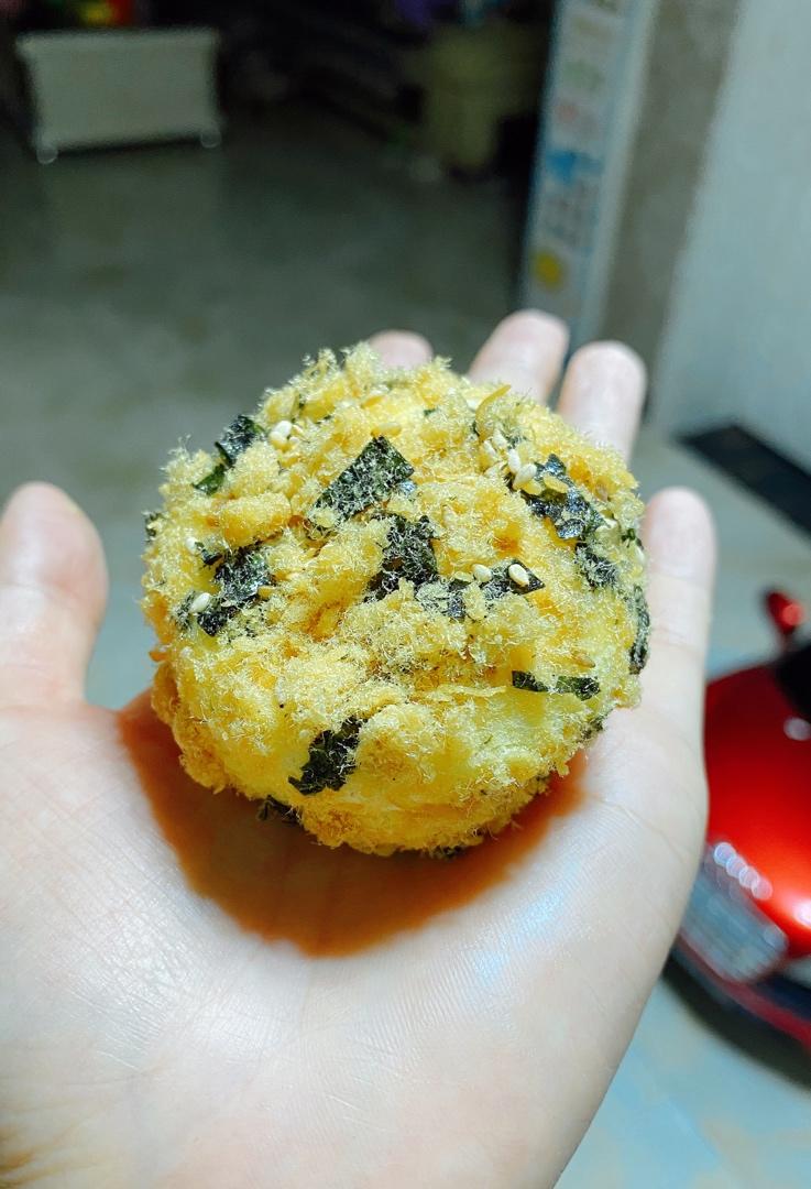 爆浆肉松小贝