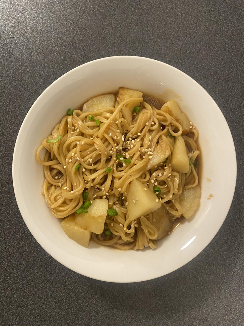 千万别学我这样做焖面！我怕你吃三碗都不够