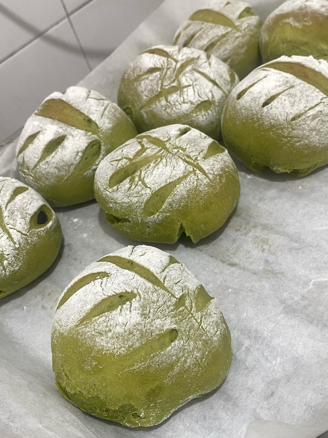 免揉面‼️抹茶红豆麻薯欧包，新手一次成功✅