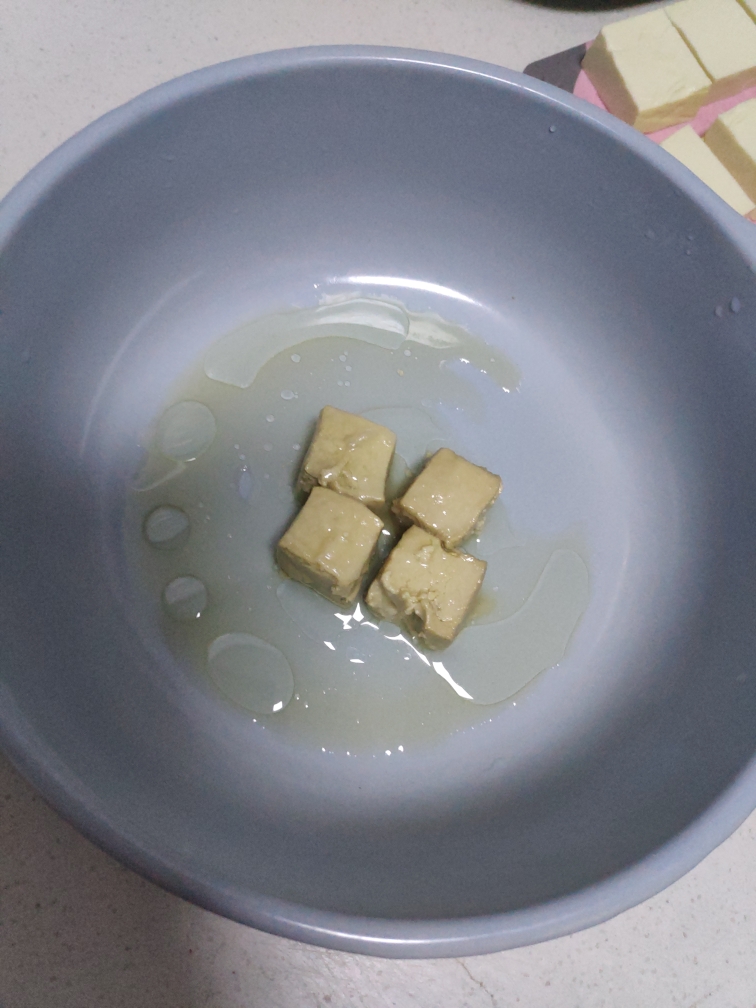 臭豆腐（含料汁）的做法 步骤3