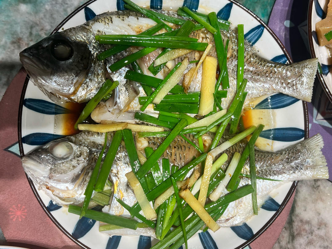 清蒸鲈鱼