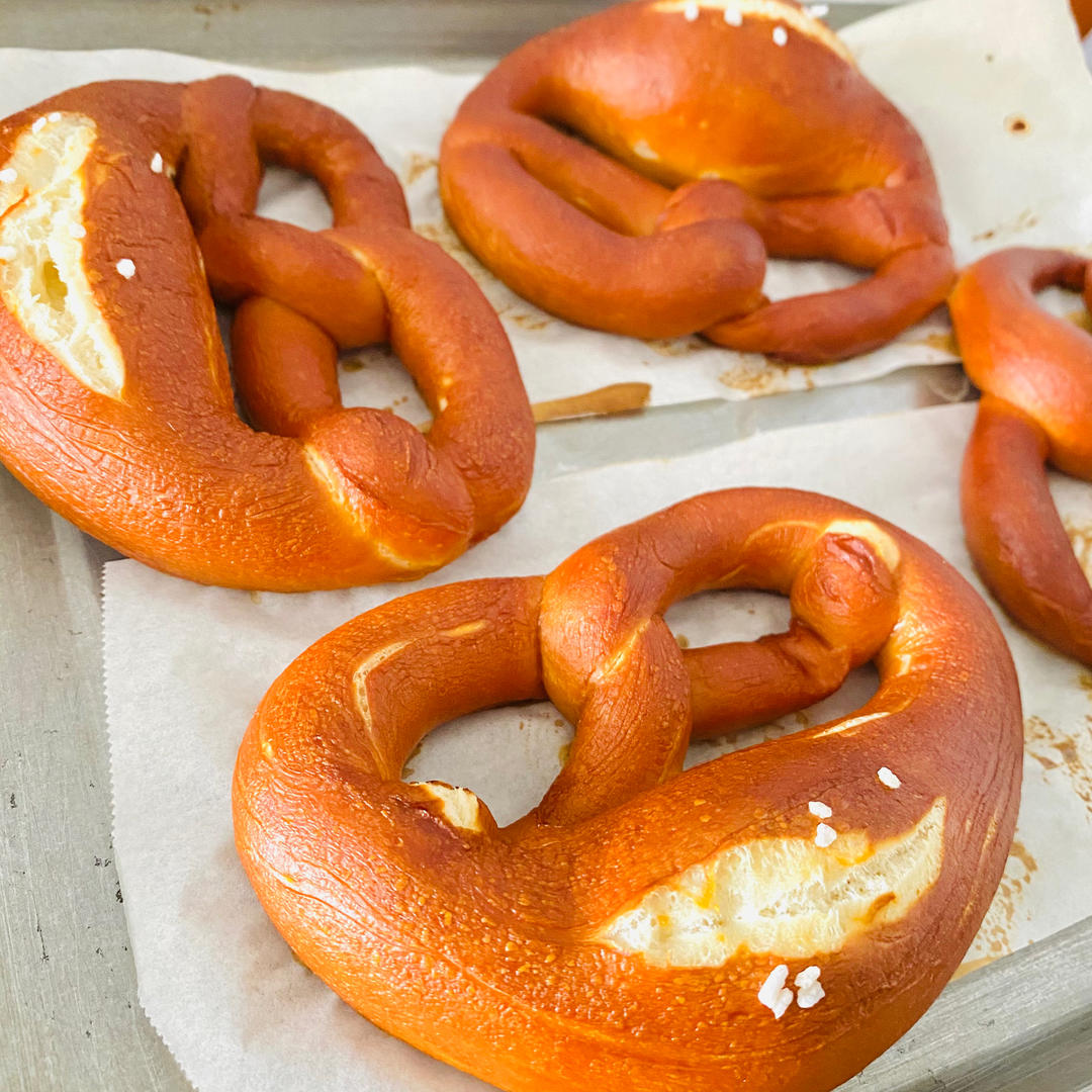 最详细的碱水包 【德国结面包 布雷结面包】有关碱水面包Brezel的一切 Bretzel Brezen Pretzel