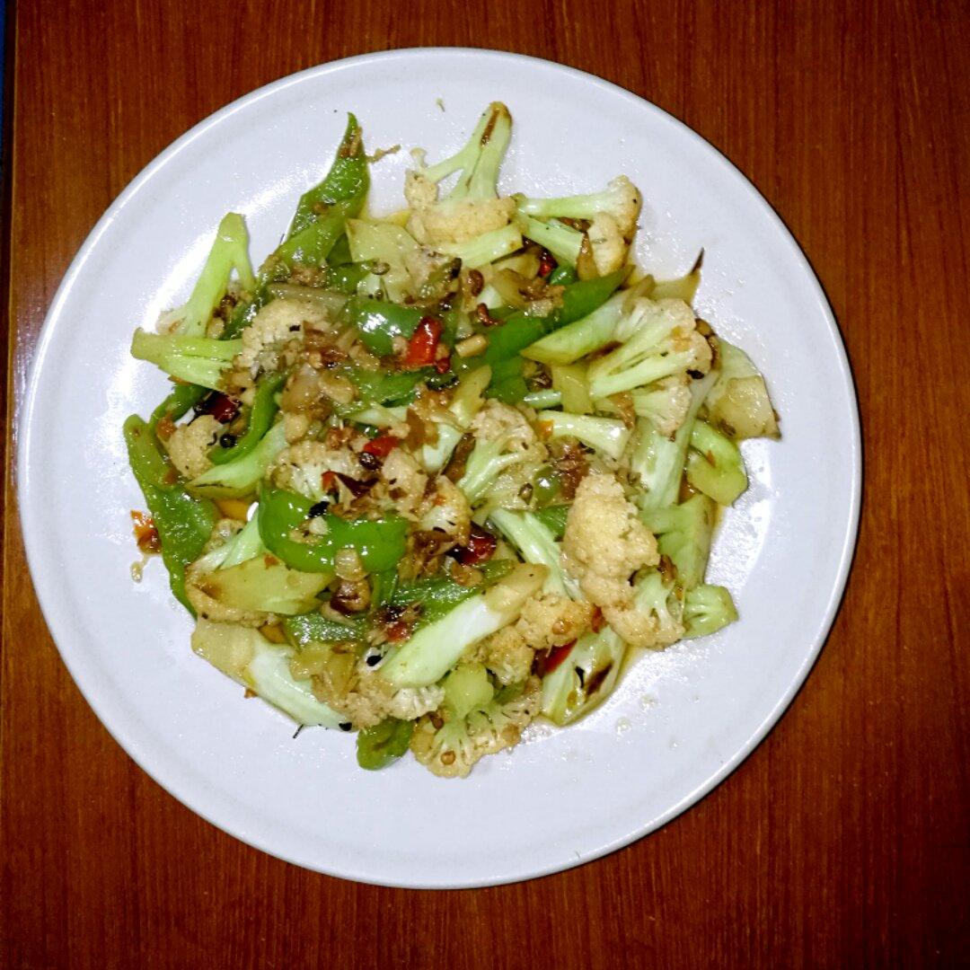 很“浪费”米饭的家常菜之一-------干锅菜花