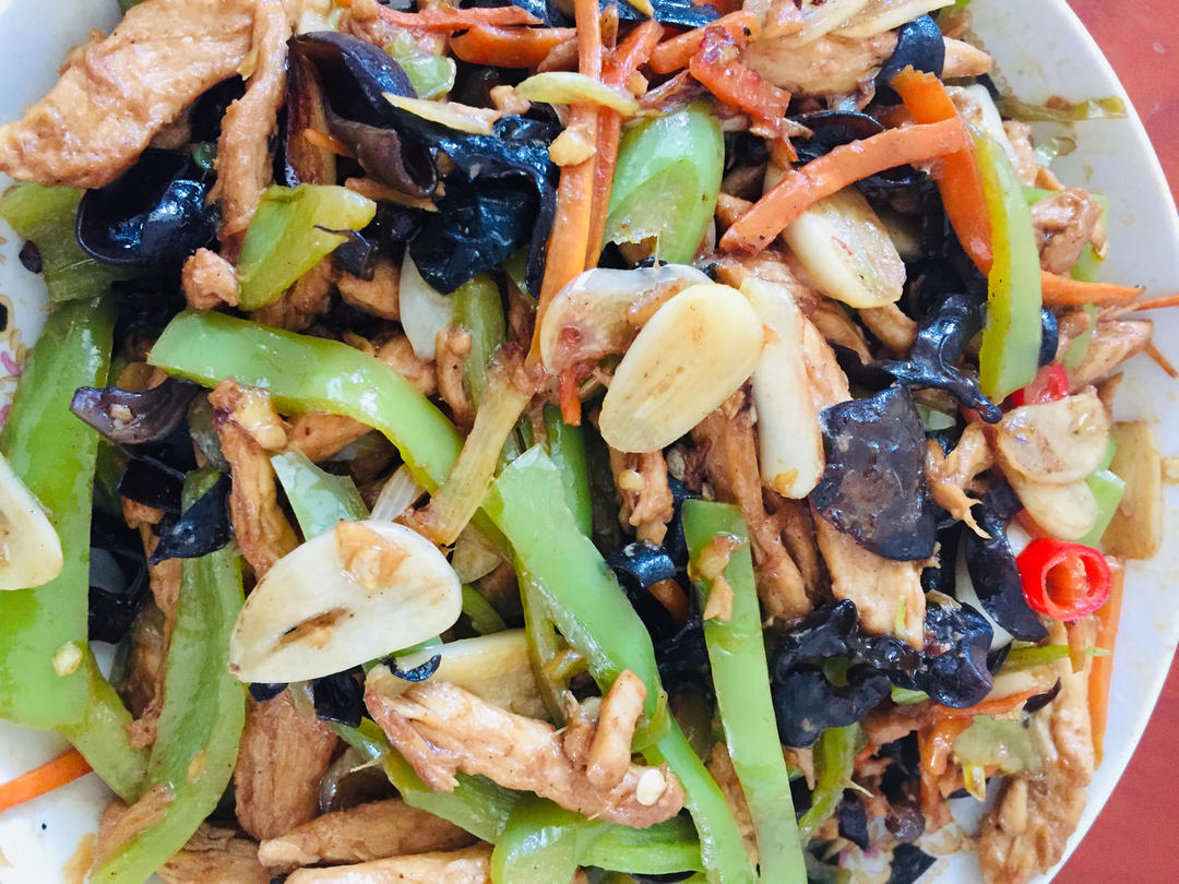 米饭🍚杀手鱼香鸡丝         （减脂期也可以吃）