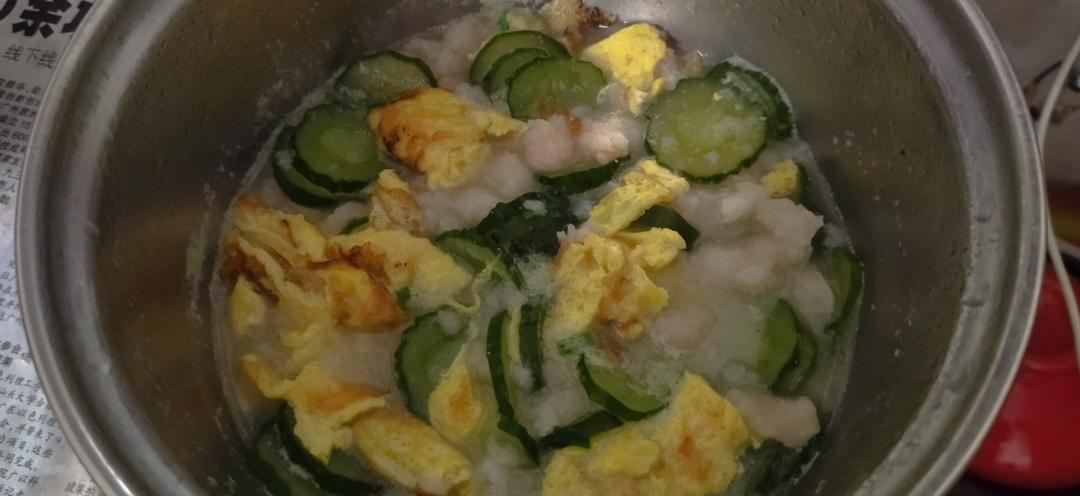 低卡饱腹、鲜美又爽口的黄瓜虾滑汤，减脂必备