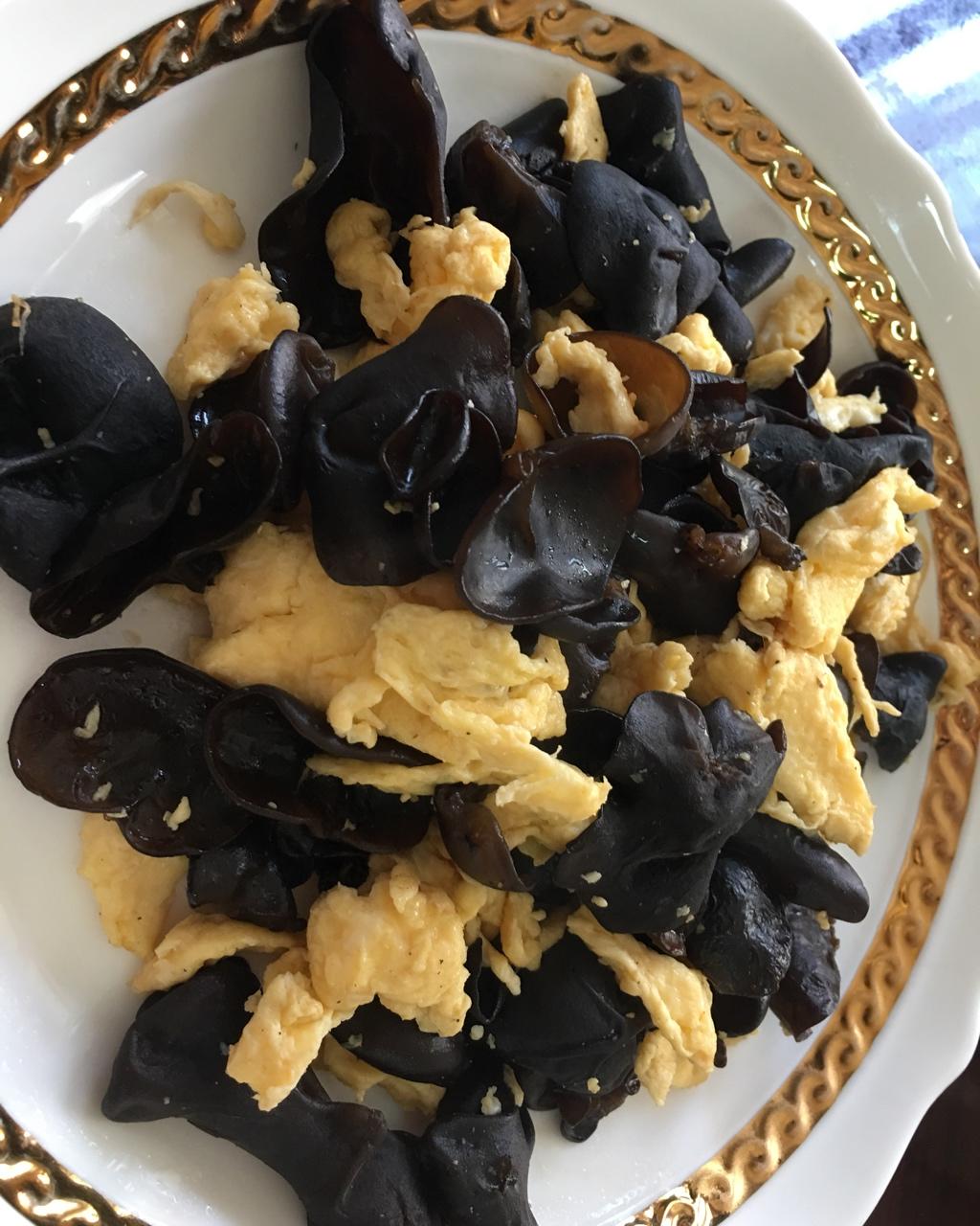 木耳炒鸡蛋
