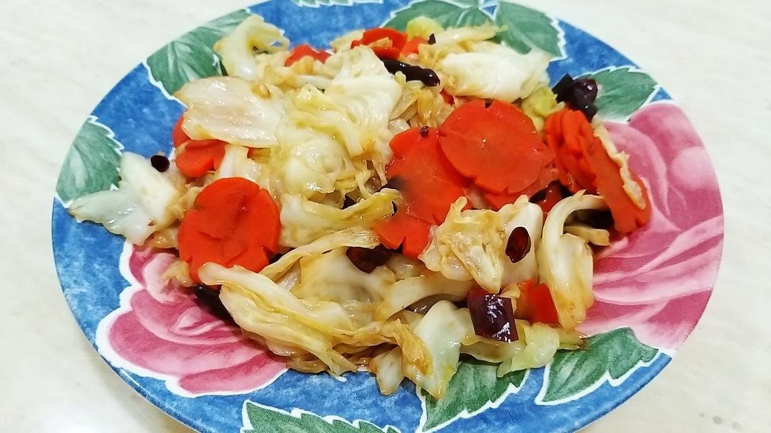阿婆手撕包菜