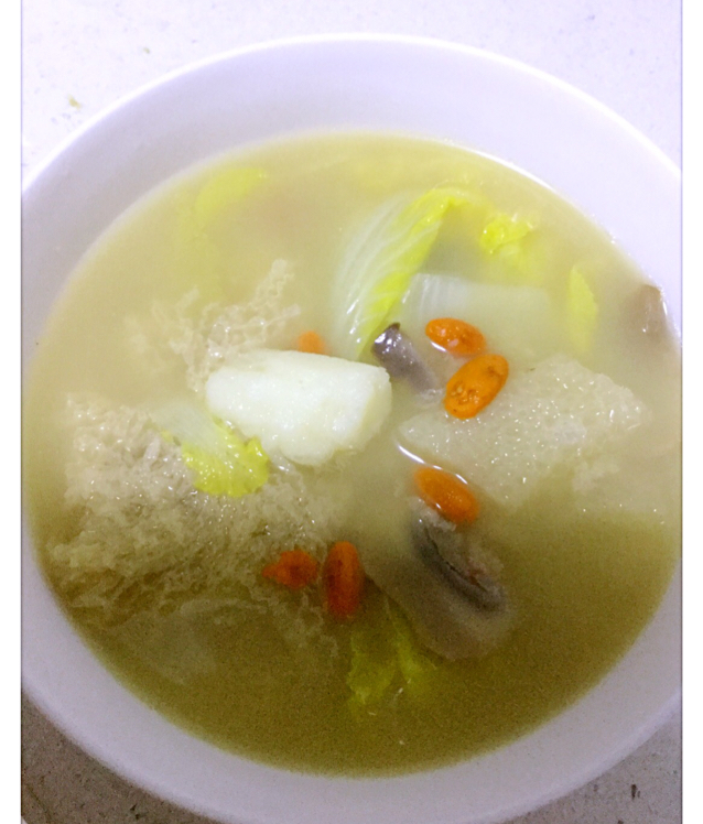 竹荪鸡汤