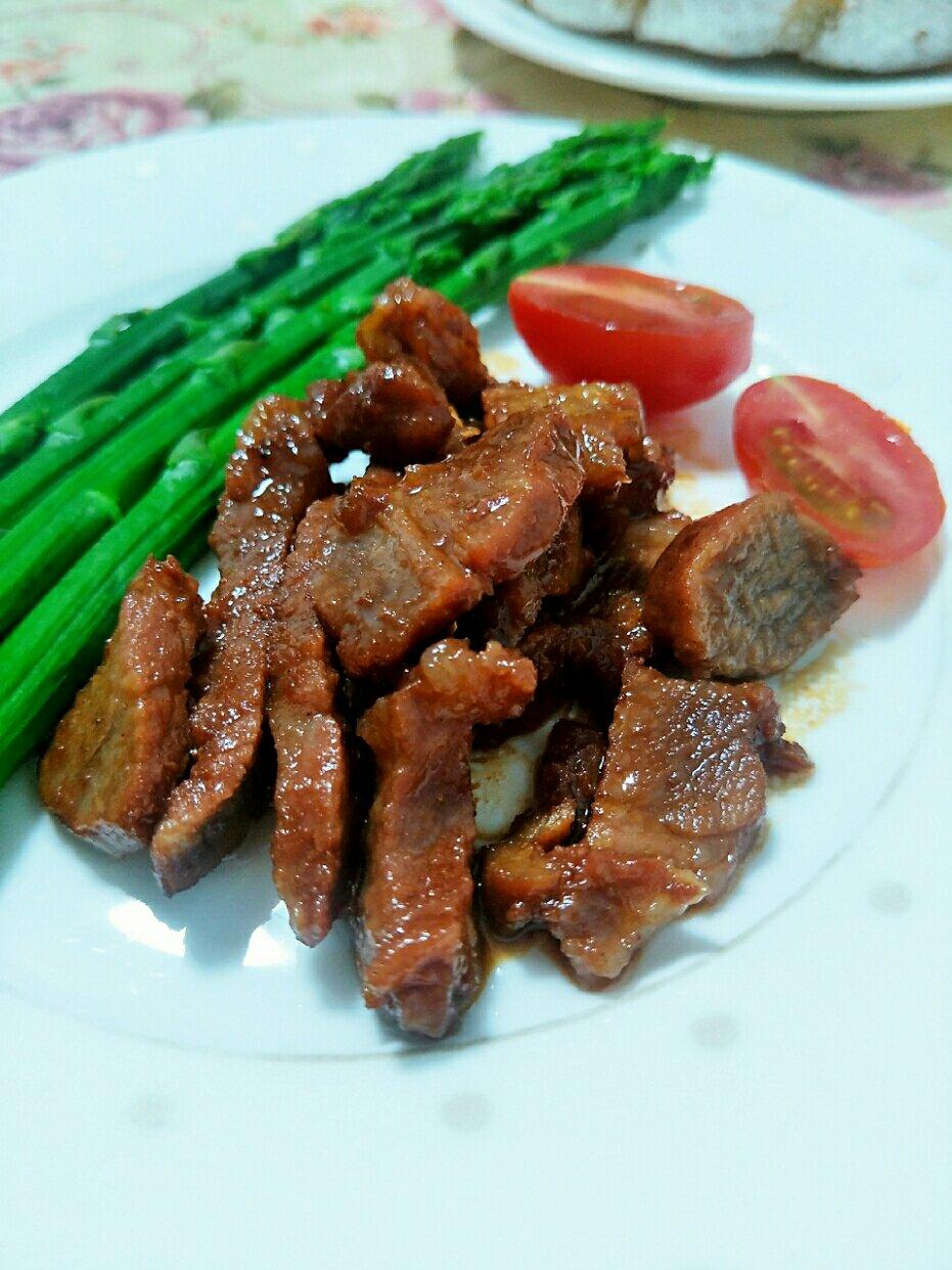 超简单平底锅叉烧肉，多汁味浓不能再快手