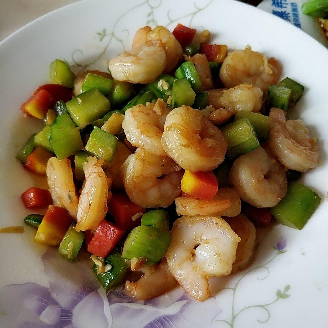 虾仁炒黄瓜胡萝卜
