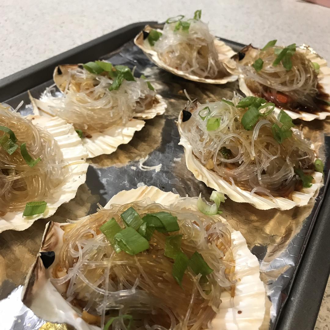蒜蓉粉丝蒸扇贝