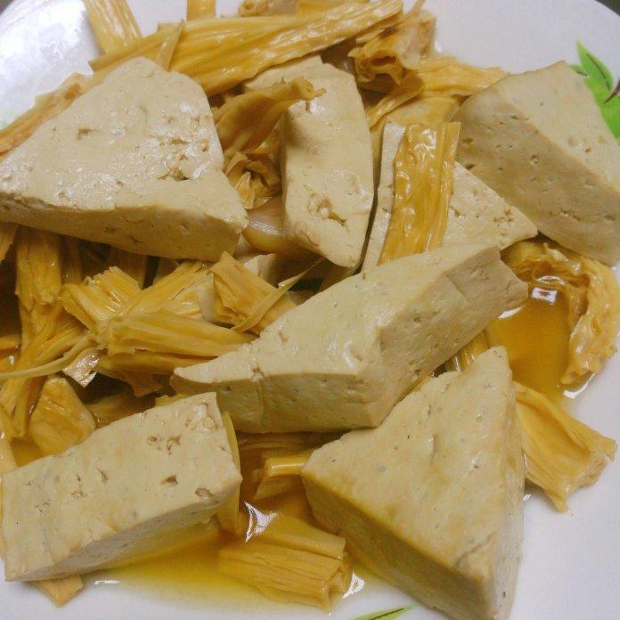 卤腐竹豆腐