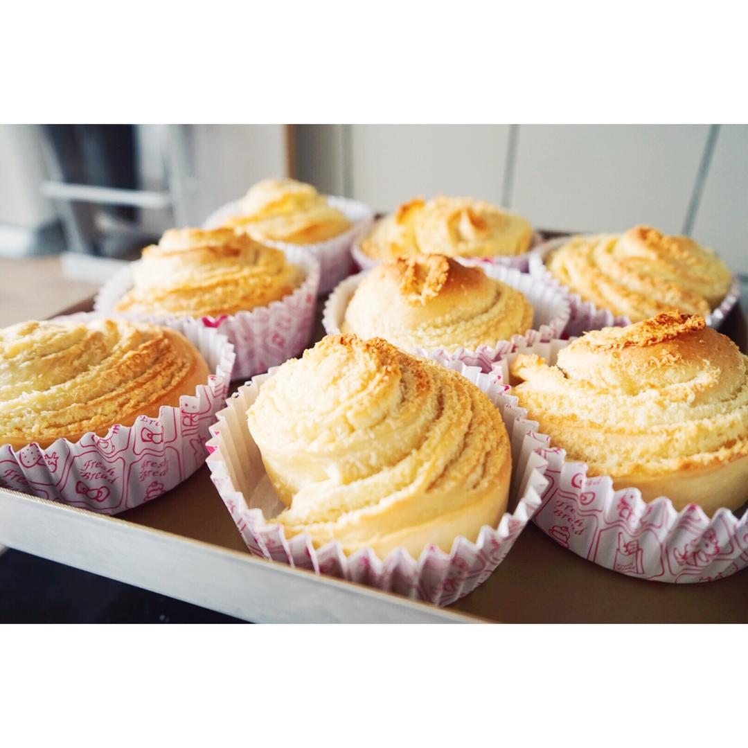 千层椰蓉小面包