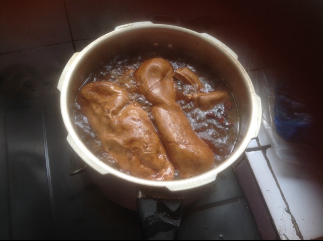 乡巴佬卤鹌鹑蛋