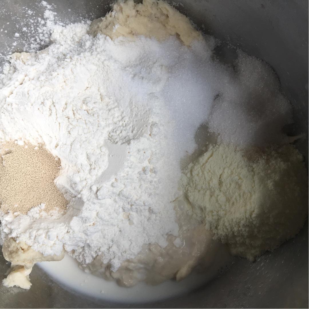 纯奶手撕吐司的做法 步骤1