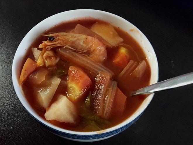 鲜虾番茄蔬菜浓汤的做法