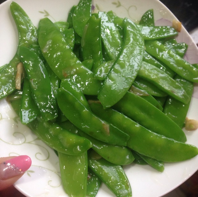 清炒豌豆片~老丁的私房菜