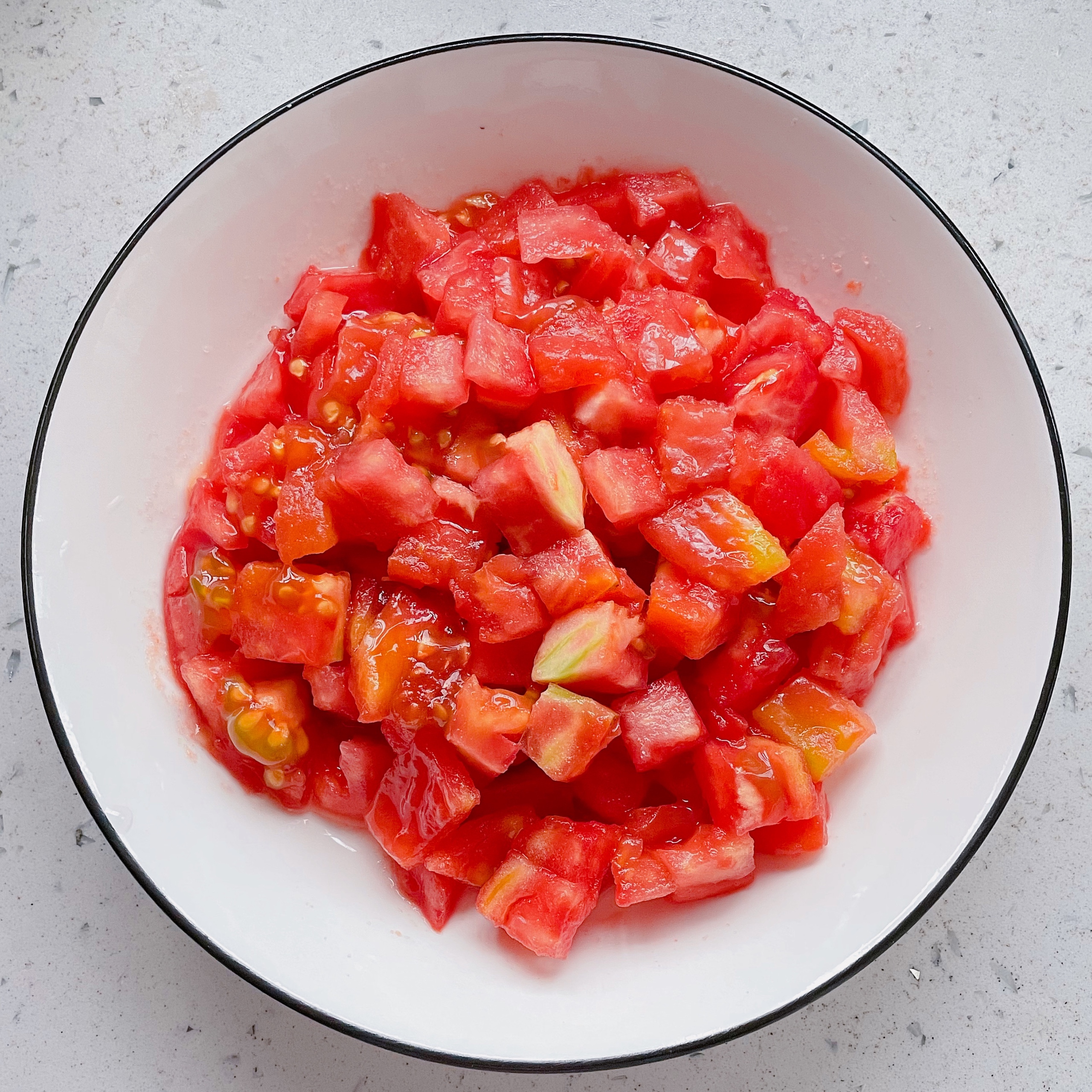 酸甜可口的西红柿牛肉丸汤的做法 步骤2