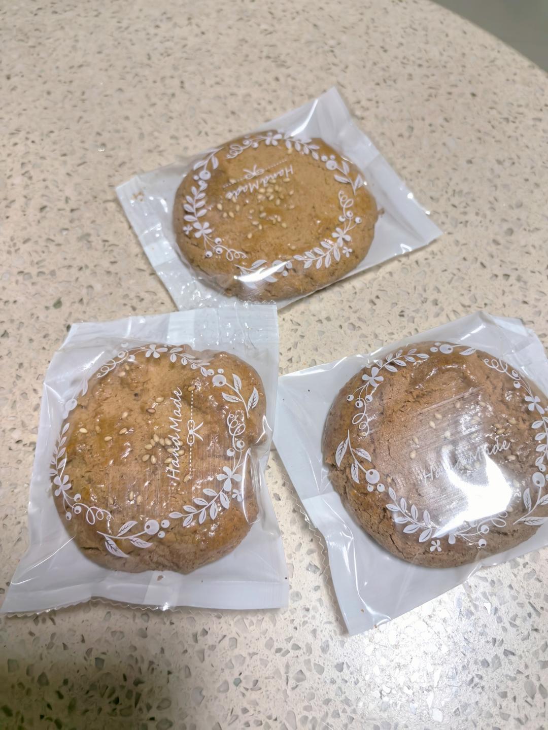 轻轻一按就碎掉的原味桃酥（不输猪油版）