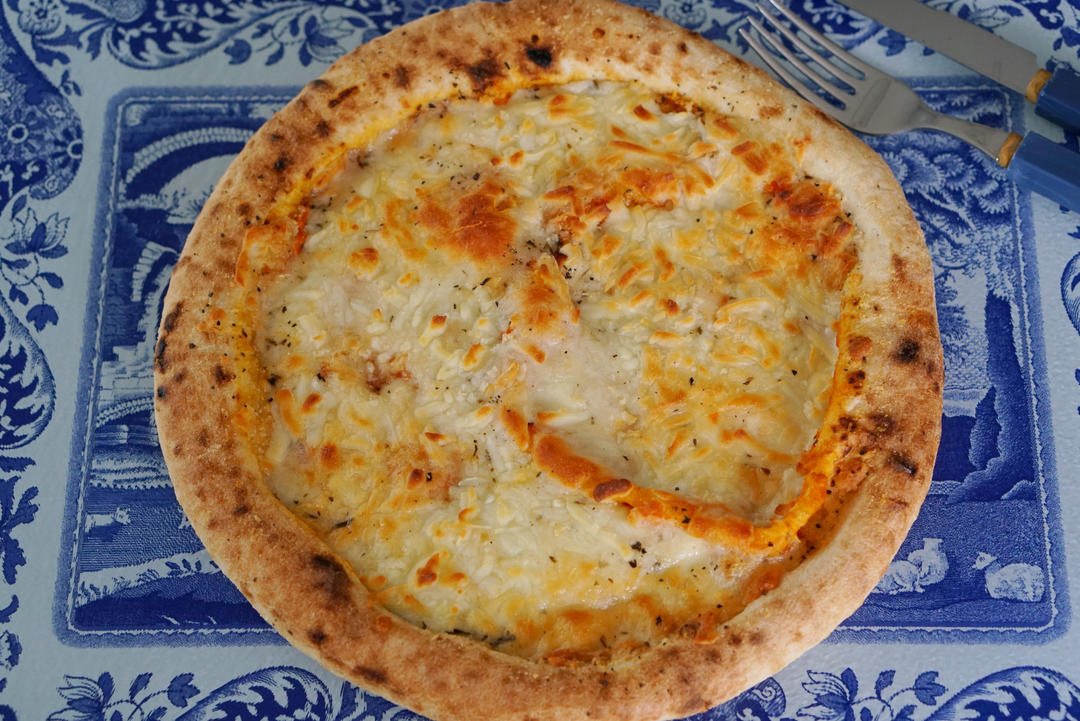 烤肉大披萨