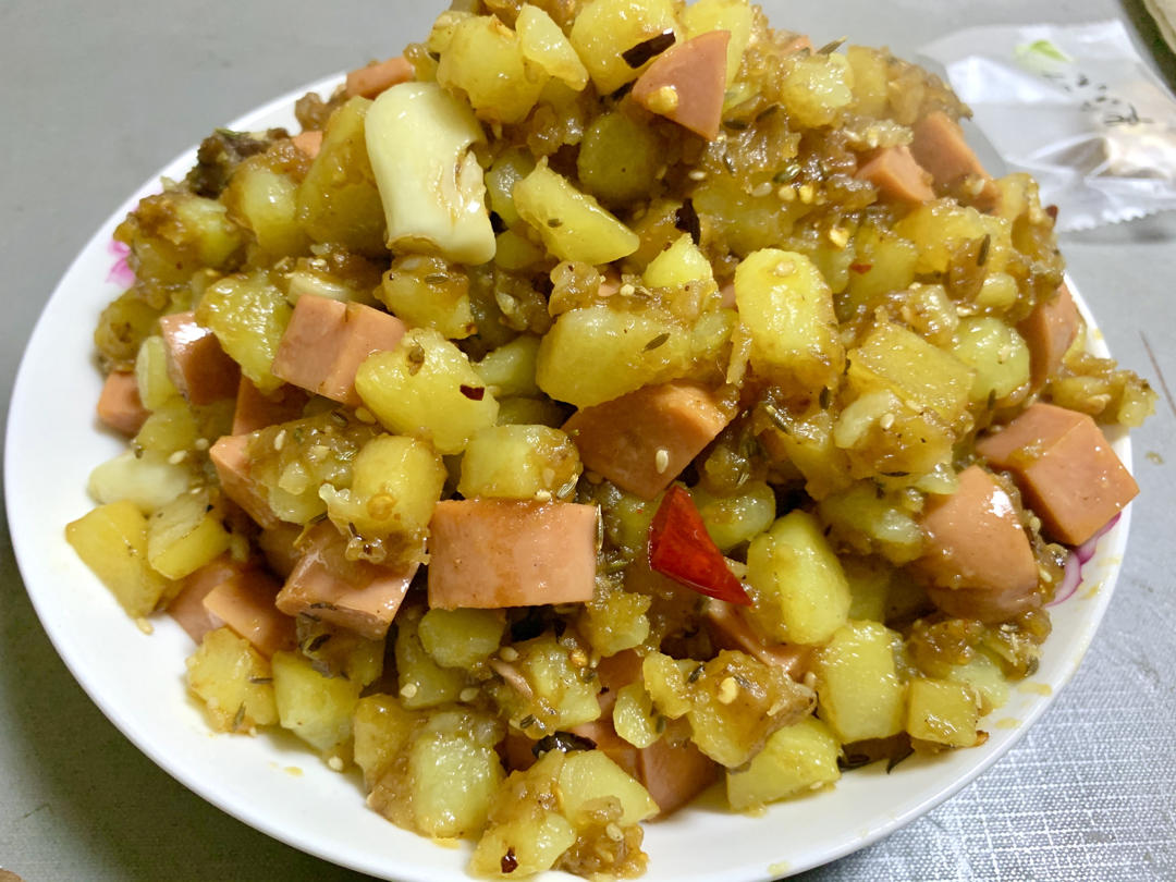 🔥秒杀路边摊❗️好吃到爆的孜然火腿土豆丁❗️