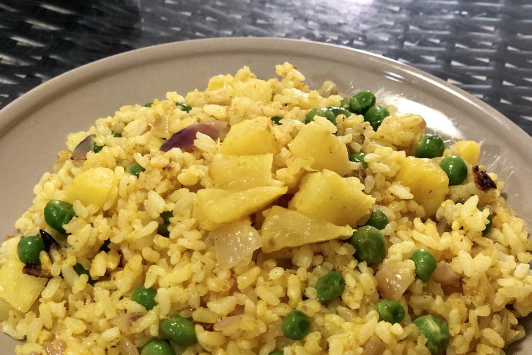 【泰式菠萝炒饭】蛋炒饭差点味道，这样一弄挺好！